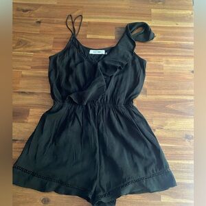 Asymmetrical sleeve  black romper